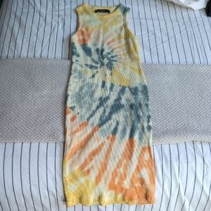Tie-Dye Sleeveless Maxi Dress